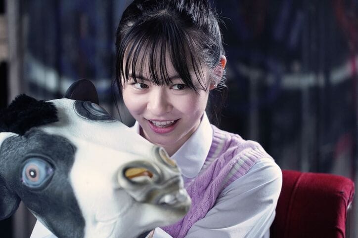 莉子×Hina、映画『牛首村』で初タッグ！『月オオカミ』から2年、違うフィールドで活躍してきた2人の現在地 4枚目