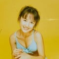  山川恵里佳、デビュー当時の水着ショットを公開「5キロくらい痩せてた」 