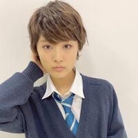 「カッコイイ」「お付き合いしたい」大友花恋のイケメンすぎる“男装姿”にファン悶絶