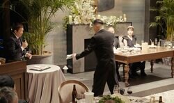 「これ、スゴくないですか？」 式場騒然！人気アーティストが札束を… 「ご祝儀」がとんでもない金額だった