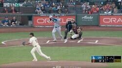 放送事故レベル！ 大谷翔平、いきなりヤバすぎる　中継カメラも追いつけない… 欠場明けの“爆速弾丸ヒット”にファン騒然「腰の張りは？」「なにこの殺人打球w」