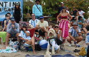 アルゼンチン優勝の熱波はマイアミビーチにも！多数のファンが詰めかけ主要道路は一時閉鎖