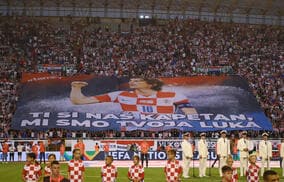 ロシアW杯決勝から4年、代表150試合出場のモドリッチへフランス代表から粋なプレゼント