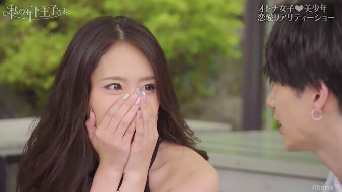 セクシーな外見に少女のようなはしゃぎっぷり　年下の心をつかむモテ女子の特徴とは 1枚目