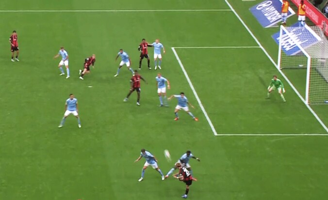 ファン興奮！ 堂安律、敵翻弄ボディフェイク→ふんわりクロスが脚光「マジうめえわ」「ウズンと堂安のチーム」ゴール演出の一部始終 3枚目