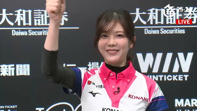 かわいらしいポーズの連発でごまかす高宮まり