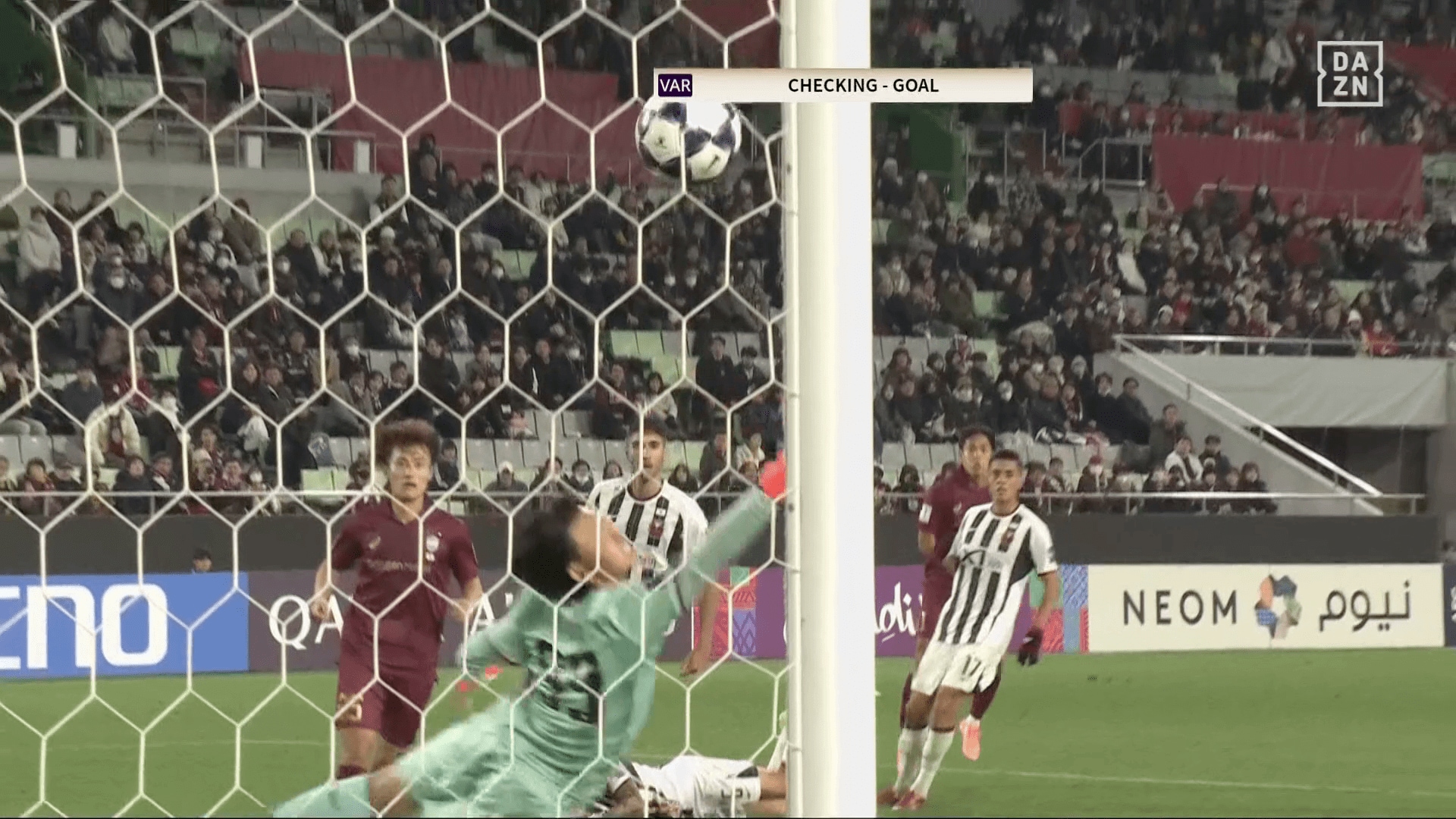 【写真・画像】「美人姉妹ですね」なでしこ清水梨紗、姉＆甥っ子との“幸せ3ショット”を公開！「きゃんわいい」「素敵です」愛らしい手繋ぎ入場も　1枚目