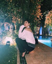 西内まりや、ピンヒール＆赤リップ姿にファンから絶賛コメント「最高にかっこいい」