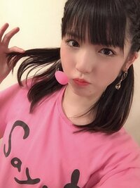 道重さゆみ、デビュー記念日に当時の髪型を再現「16年の重み!を、少々感じつつ」