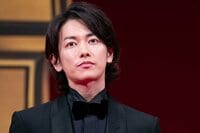 『億男』佐藤健、高橋一生、沢尻エリカ、池田エライザらが豪華集合ショットを披露