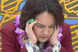 「中1で1人暮らしした時の初日思い出した」すがちゃん最高No.1、“ネジぶっ壊れ芸人”とのコラボに困惑