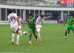 「うめええ！」日本代表10番が“ハイレベルすぎる縦振りボレー”で逆足ゴラッソ「ミート難しい」大関友翔を柏木陽介も絶賛【U20アジアカップ】