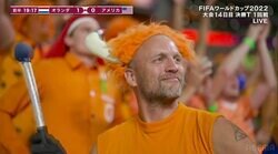 デンデデンデン、デンデデンデン♪太鼓の達人？Ｊサポに馴染みのチャントを軽快に奏る陽気な“ロッベン似”オランダサポーターが話題「太鼓オジキ好き」