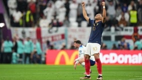 ケインがW杯で痛恨のPK失敗…その瞬間のエムバペが話題に