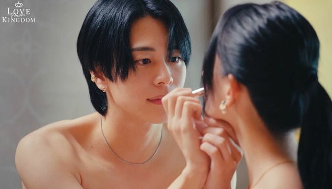 【写真・画像】長谷川惠一、13歳下のGカップ色白美女と密着イチャイチャ「かわいいやつだな」　3枚目