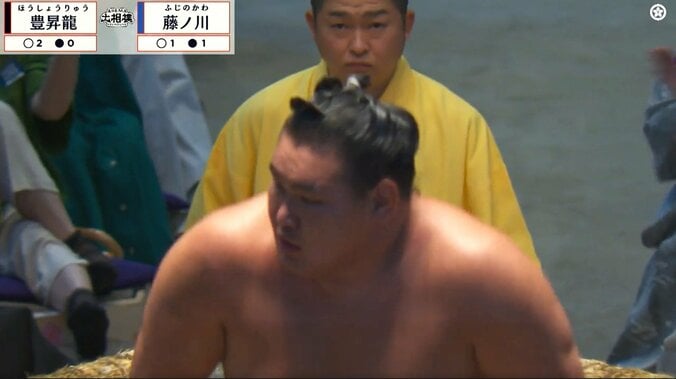 「え、睨んでる?」横綱・豊昇龍、敗れた直後の“表情“にファン注目「悲しそう」「しまったって顔」反響さまざま 4枚目