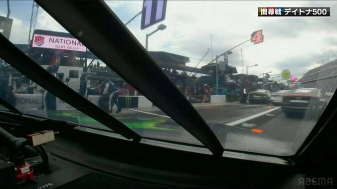 ホイールが止まってない…まさかの事態も“他人のピット”で「締めてもらいました」 信じ難い珍事に現役レーサーも驚き「ないですね（笑）」 4枚目