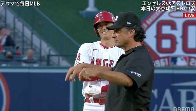 大谷翔平、今季17個目の盗塁で談笑も…「盗塁阻止率０％」実況が明かした意外な事実にファンからは驚きの声 1枚目