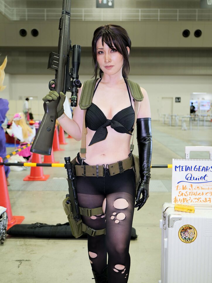 [照片/图片] 为了塑造充满力量感的体态，也进行了身体锻炼……《合金装备5》Quiet的角色扮演令人耳目一新！ 10