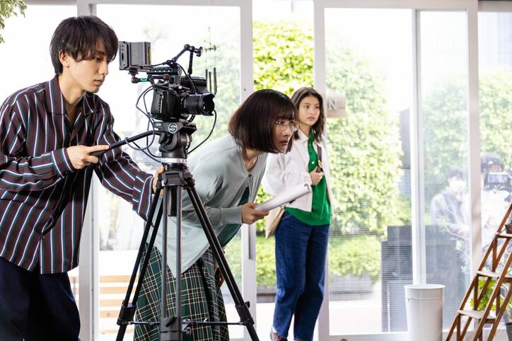 青山凌大と加藤小夏の姿に衝撃を受ける出口夏希…ドラマ『君が好き.mp4』第3話が放送