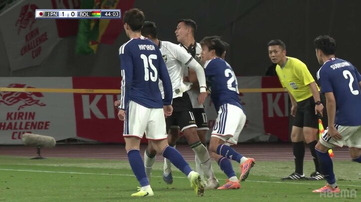 【映像】久保建英の顔面に強烈な肘打ち