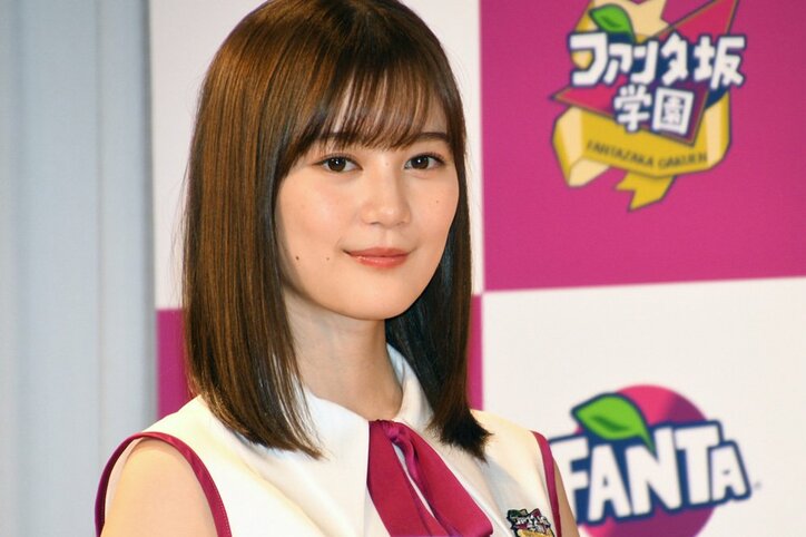 カズレーザー、斎藤飛鳥に「小顔すぎる!」 乃木坂メンバーが「変顔ボトル」に大はしゃぎ