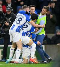 三笘薫が先制点の起点に！好調・ブライトンがリヴァプールに3発快勝でEL出場圏内のトッテナムに3ポイント差