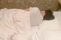 ベッドで寛ぐ流川（白濱亜嵐）にファン悶絶「目の保養」 『Ｍ　愛すべき人がいて』