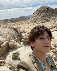 「たまらないよぉ～」「かっこよすぎて気絶しちゃいます」岩田剛典、ウィンク自撮りにファン悶絶