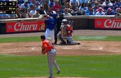 球場騒然！ 菅野智之、渾身の直球に“打者イライラ”「そらキレる」“マン振り三振”でバットぶん投げ「さすがベテラン」