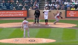 観客ブチギレ！ザル守備に批判殺到… 連続暴投→悪送球からの失点　草野球レベルの“痛恨ミス”が酷すぎる「悪夢でしかない」「ムチャクチャすぎて…」