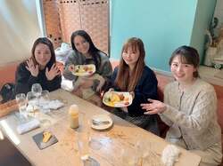  平野ノラ『ひるおび』メンバーとママ会を開催「本当に楽しい時間でした」 