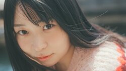 アンゴラ村長1st写真集が発売決定 「“ふつう”の30歳が魅せる本格グラビア」がテーマ、大人の表情も