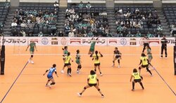 女子バレーで美しすぎる"超エビ反り"バックアタック！ 威力半端ねぇ…本人もビックリの破壊力にアリーナ騒然