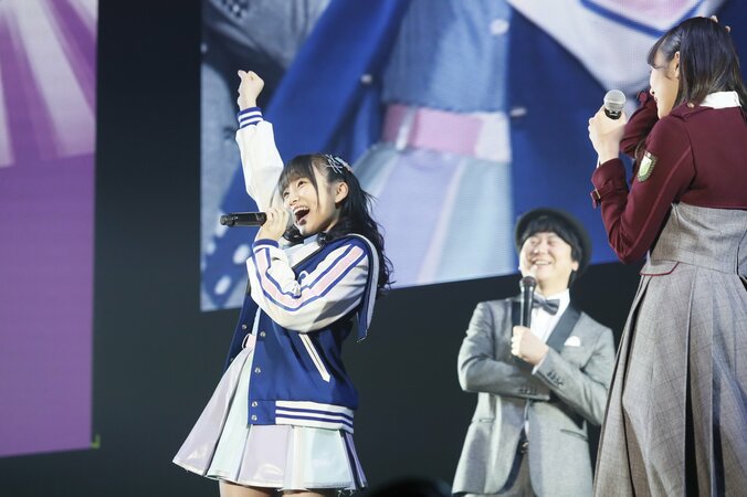 HKT宮脇咲良がセンターで『二人セゾン』を披露！　“対決”では欅坂が勝利 19枚目