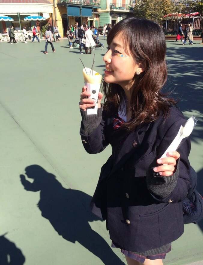 “シンディ”こと桑原茉萌さん、学校でたてられた酷すぎる噂話「本当に辛かったし沢山泣きました」  1枚目