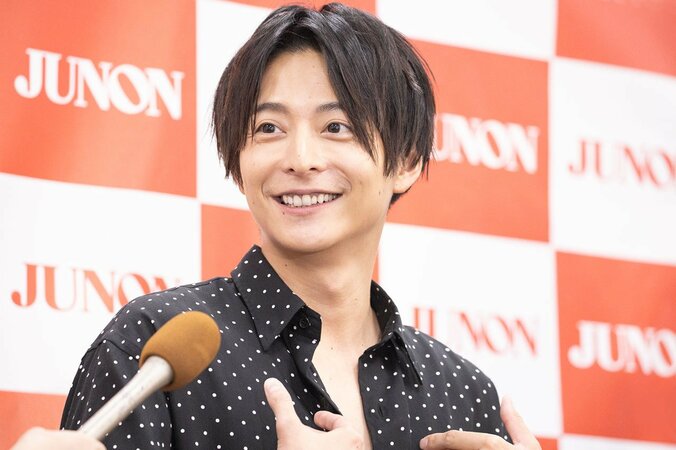 【画像】小池徹平、留学中のウエンツ瑛士は「ヒゲを生やし毛むくじゃら。凛々しくなった」 17枚目