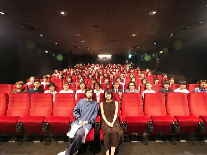 深川麻衣「海外で…」映画初主演作トークイベントで展望語る 2枚目