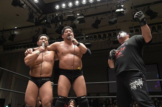 勝利後は長渕剛「とんぼ」熱唱！“進撃の大巨人”石川修司、DDT制圧に王手 1枚目