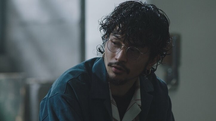 常田大希、“大人”をテーマに本音を語る「これが正しいだとか言い切れる人はすごい苦手」 黒ラベル「大人エレベーター」CM