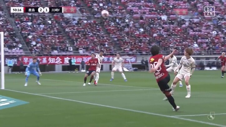 【映像】ボール奪取→爆速スプリント→クロスの超ハードワークシーン